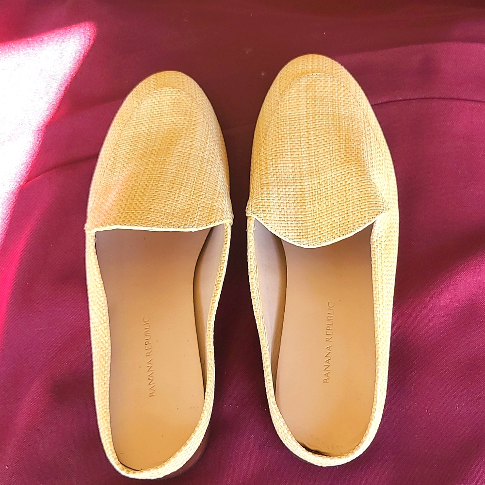 Banana Republic slip on shoes